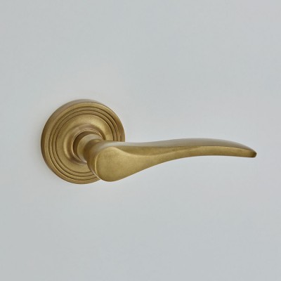 Croft 2051COVC Oxford Lever on a 65mm Reeded Covered Rose