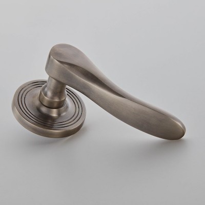 Croft Cambridge 2061COV65C Lever on a 65mm Round Reeded Rose