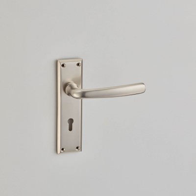 Croft 7309 Floe Door Handle on Square Backplate 