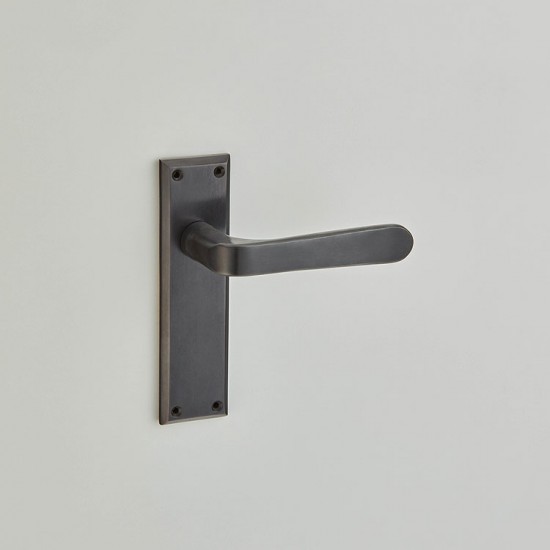 Croft 7310L Garde Door Handle on Square Backplate 