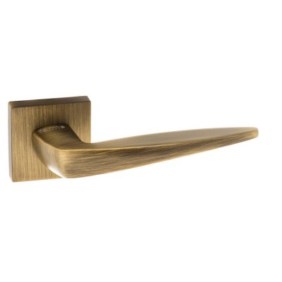 Atlantic UK Forme Fogila FMS272 Door Handle on a Square Minimal Rose