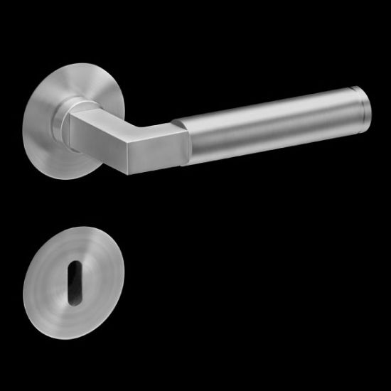 Plan-Design by Karcher Tasmania EPL31 Door Lever Handle on a Flush Rose