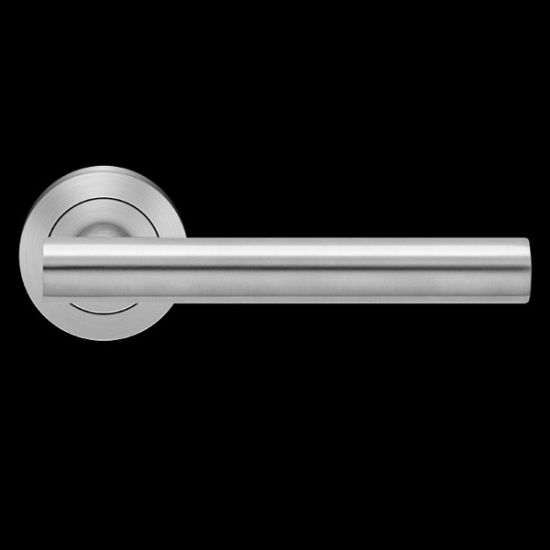 Karcher Design Manhattan ER21 Door Lever Handle on a Round Rose