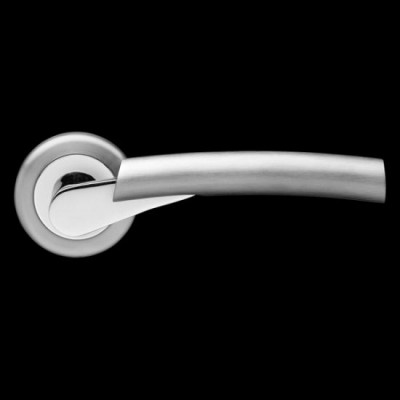 Karcher Design Atlantis ER36 Door Lever Handle on a Round Rose