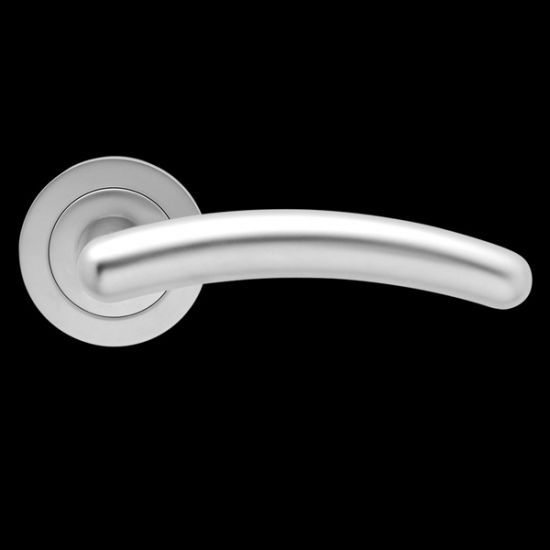 Karcher Design Gent R473 Door Lever Handle on a Round Rose