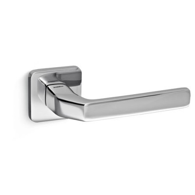 Mandelli Fenix Door Handle on a Rose