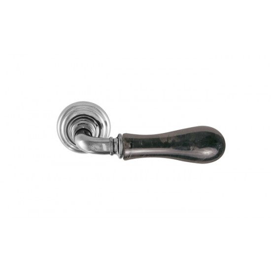 Mandelli Naxos Door Handle on a Rose