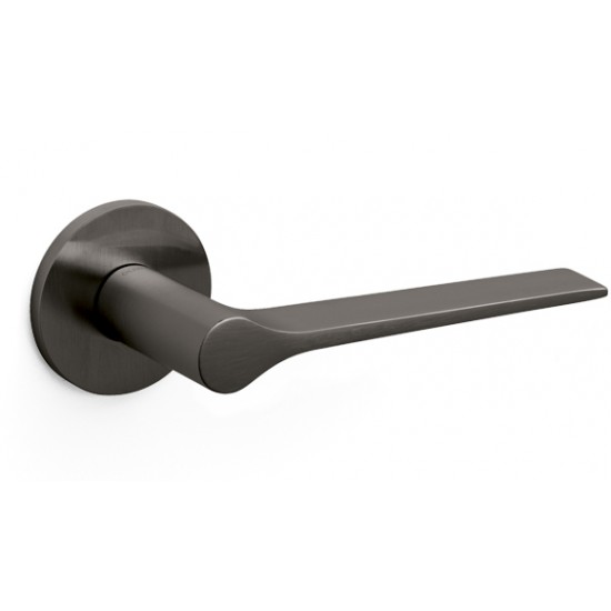 Olivari Lama L Door Handle on a Slim Round Rose 