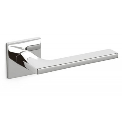 Olivari Lotus Q Door Handle on a Square Rose