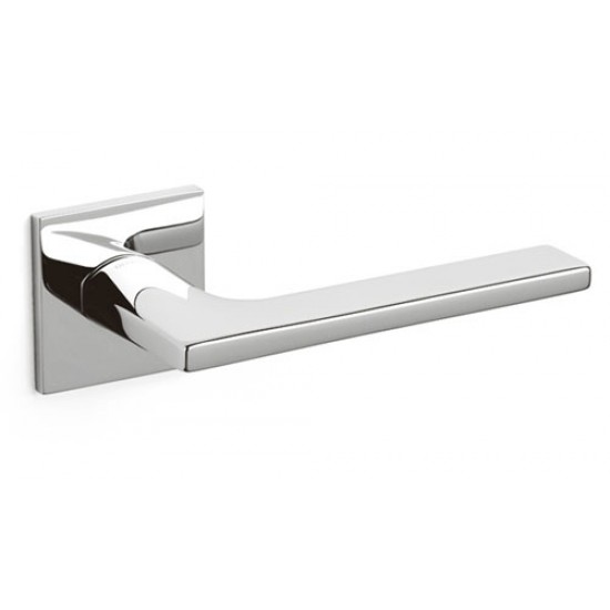 Olivari Lotus Q Door Handle on a Square Rose