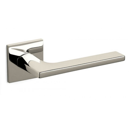 Olivari Lotus Q Door Handle on a Square Rose