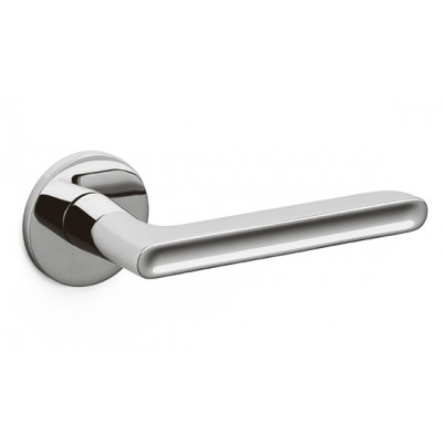 Olivari Lucy Door Handle on a Round Rose 