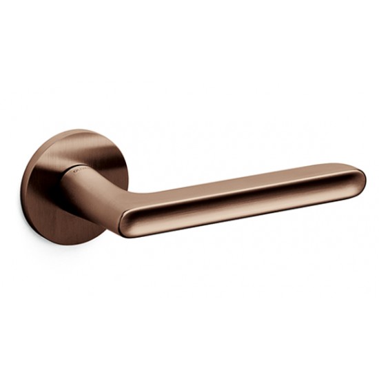 Olivari Lucy Door Handle on a Round Rose 