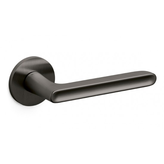 Olivari Lucy Door Handle on a Round Rose 