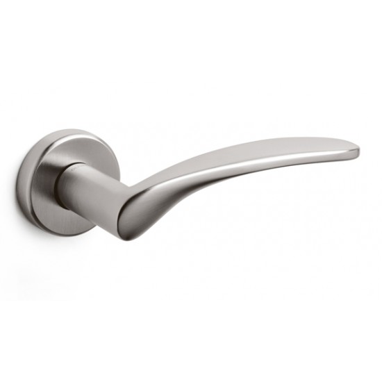 Olivari Novella Door Handle on a Round Rose 