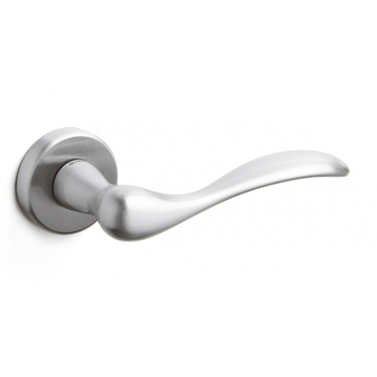 Olivari Siena Door Handle on a Round Rose 