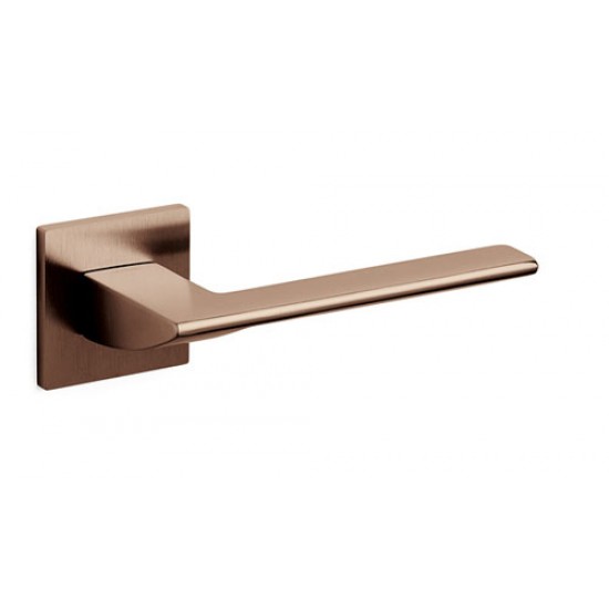 Olivari Trend Door Handle on a Square Rose