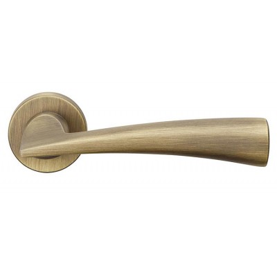 DND by Martinelli Dolce Lever Door Handle