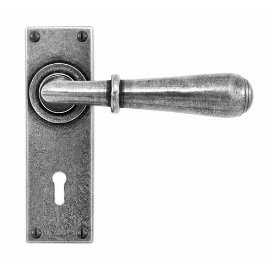 Finesse Design Fenwick Range Door Handle on a Back Plate Lock/Keyhole set in Pewter