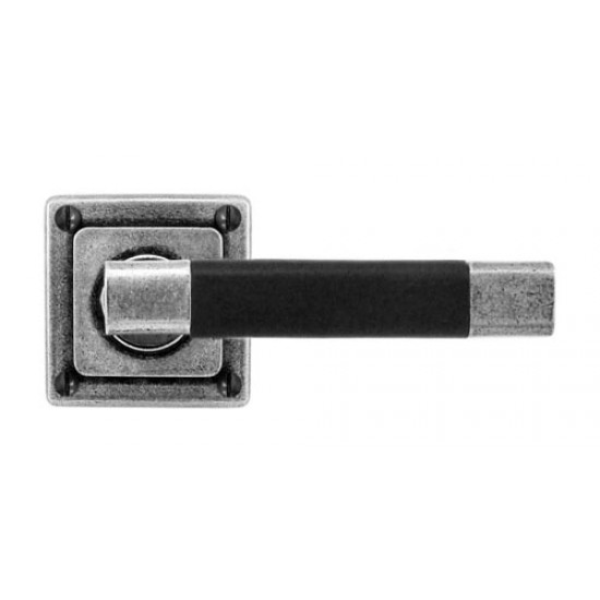 Finesse Design Jedburgh Range Latch Door Handle on a Square Rose in Pewter