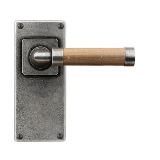 Finesse Design Milton Range Latch Door Handle on a Back Plate in Pewter