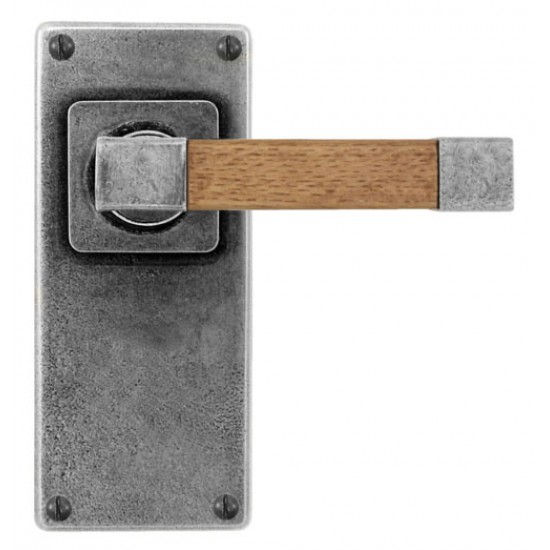 Finesse Design Eden Range Door Handle on a Back Plate in Pewter