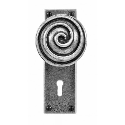 Finesse Design Swirl Range Door Knob on a Lock / Key Hole Back Plate in Pewter