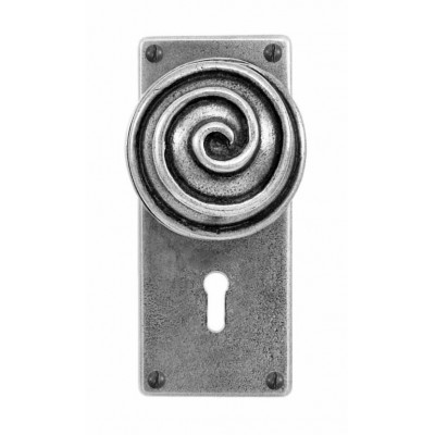 Finesse Design Swirl Range Door Knob on a Jesmond Lock / Key Hole Back Plate in Pewter