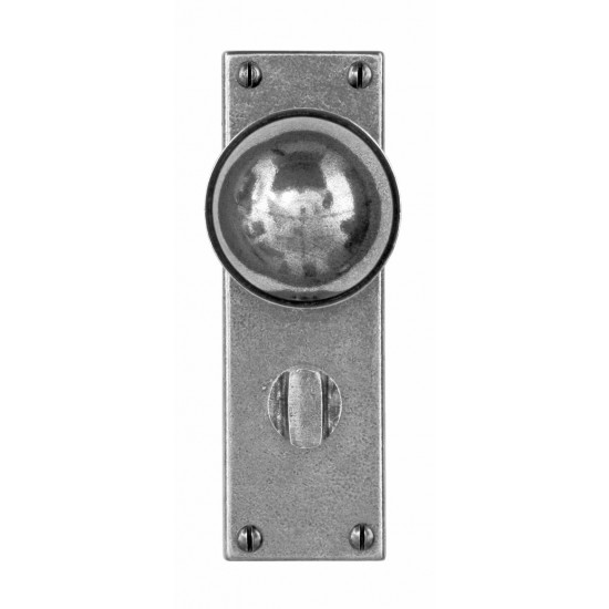 Finesse Design Pelton Range Door Knob on a Bathroom Back Plate in Pewter