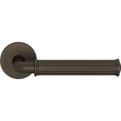 Norton Pipe Solid Door Handle on Round Rose